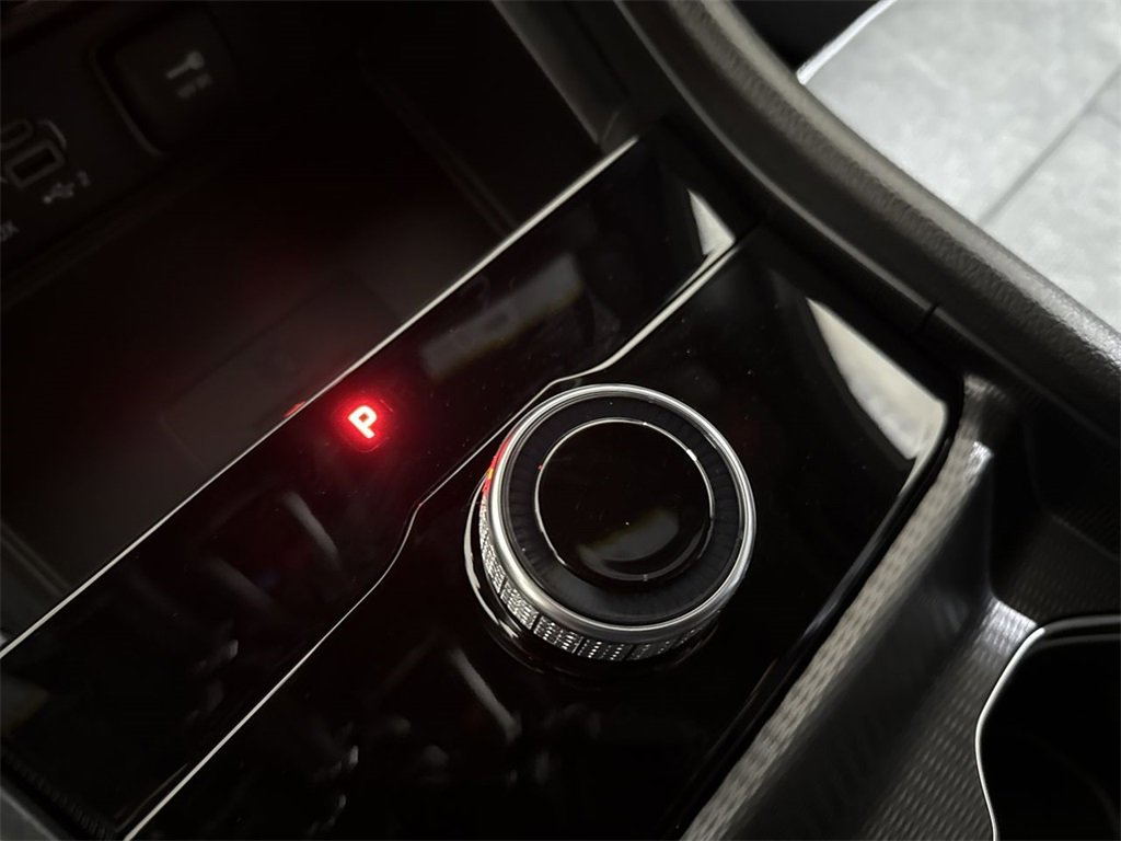 New 2025 Jeep Grand Cherokee Altitude image 14