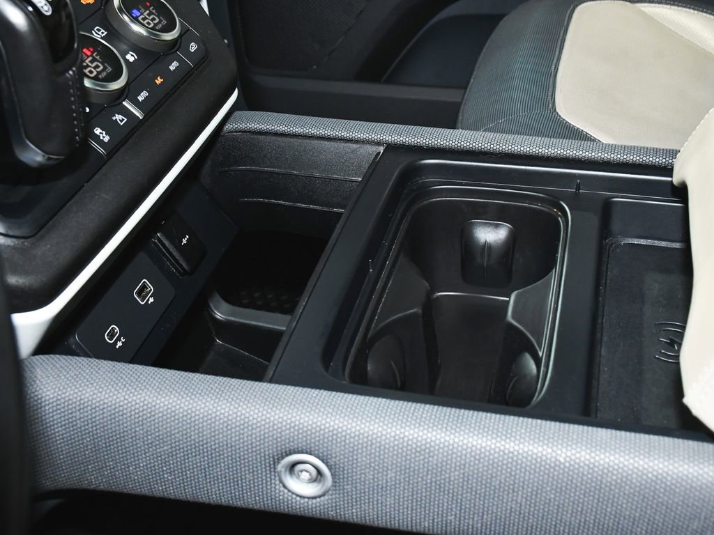 Used 2022 Land Rover Defender 90 X-Dynamic HSE image 38