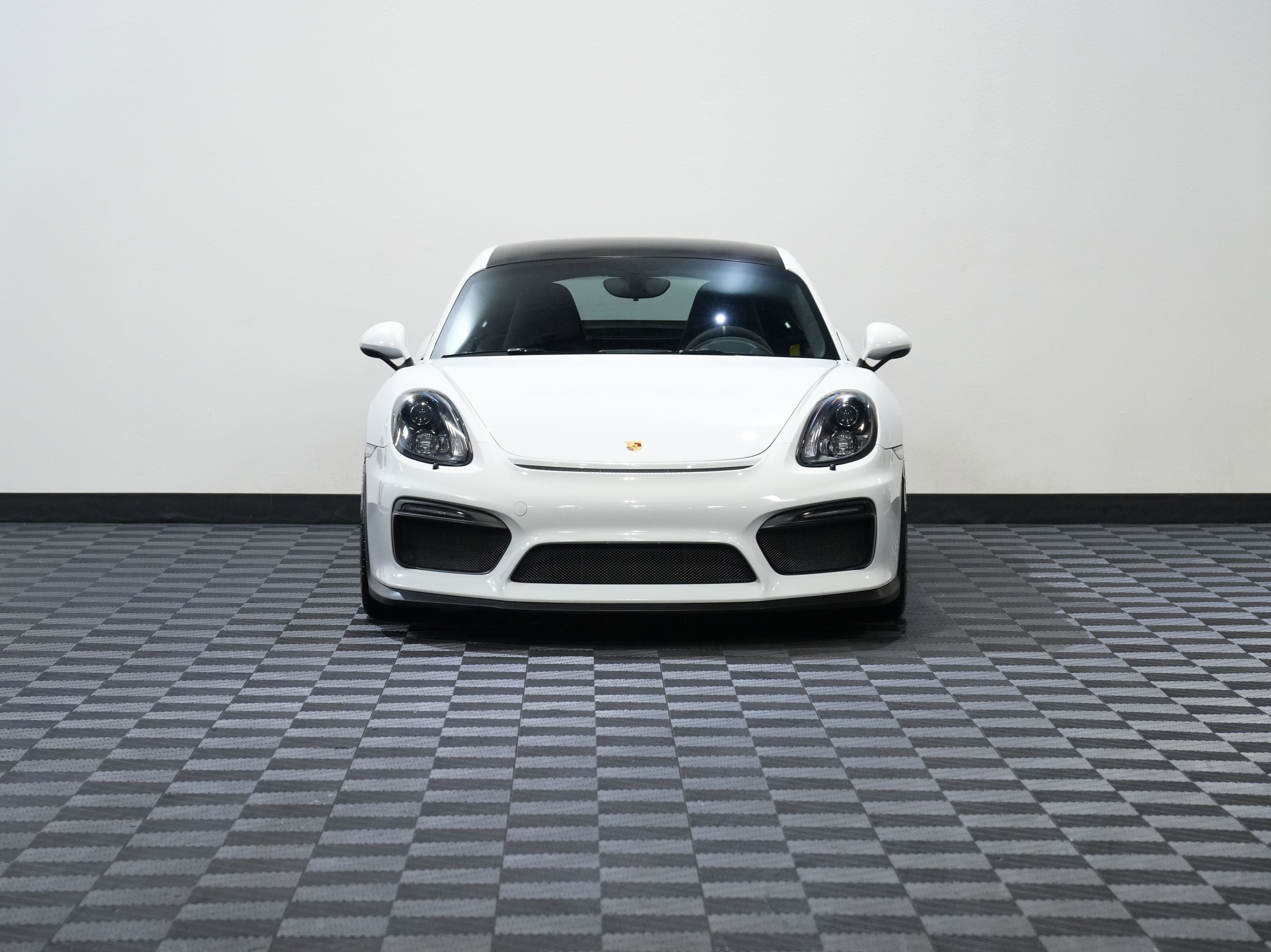 Used 2016 Porsche Cayman GT4 RWD image 4