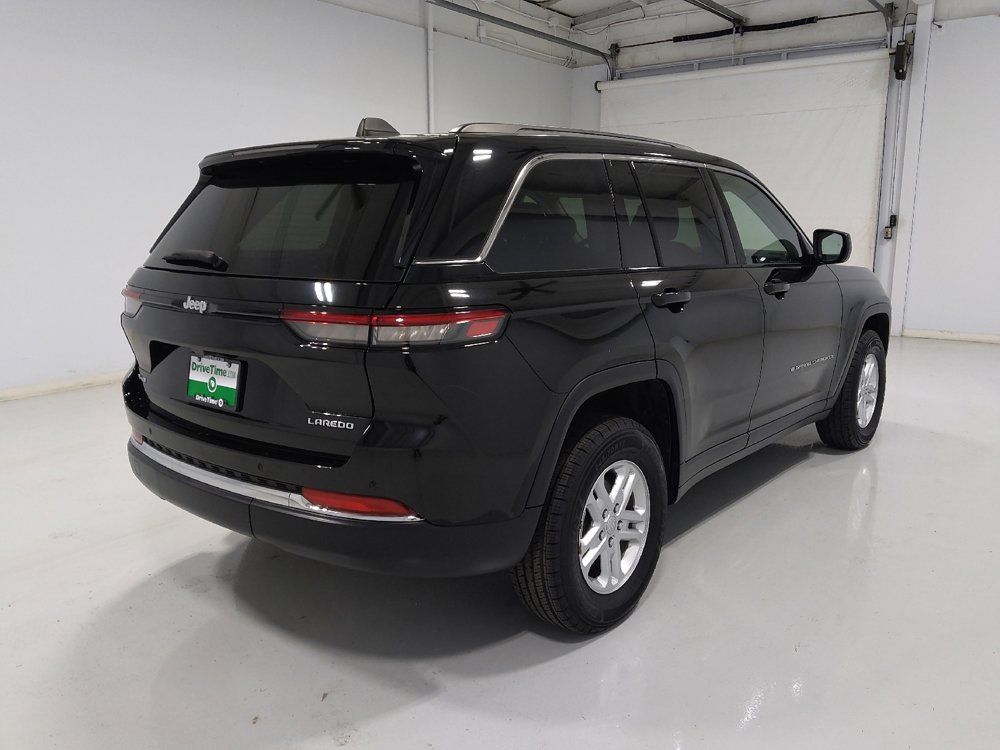 Used 2022 Jeep Grand Cherokee Laredo w/ Luxury Tech Group I image 9