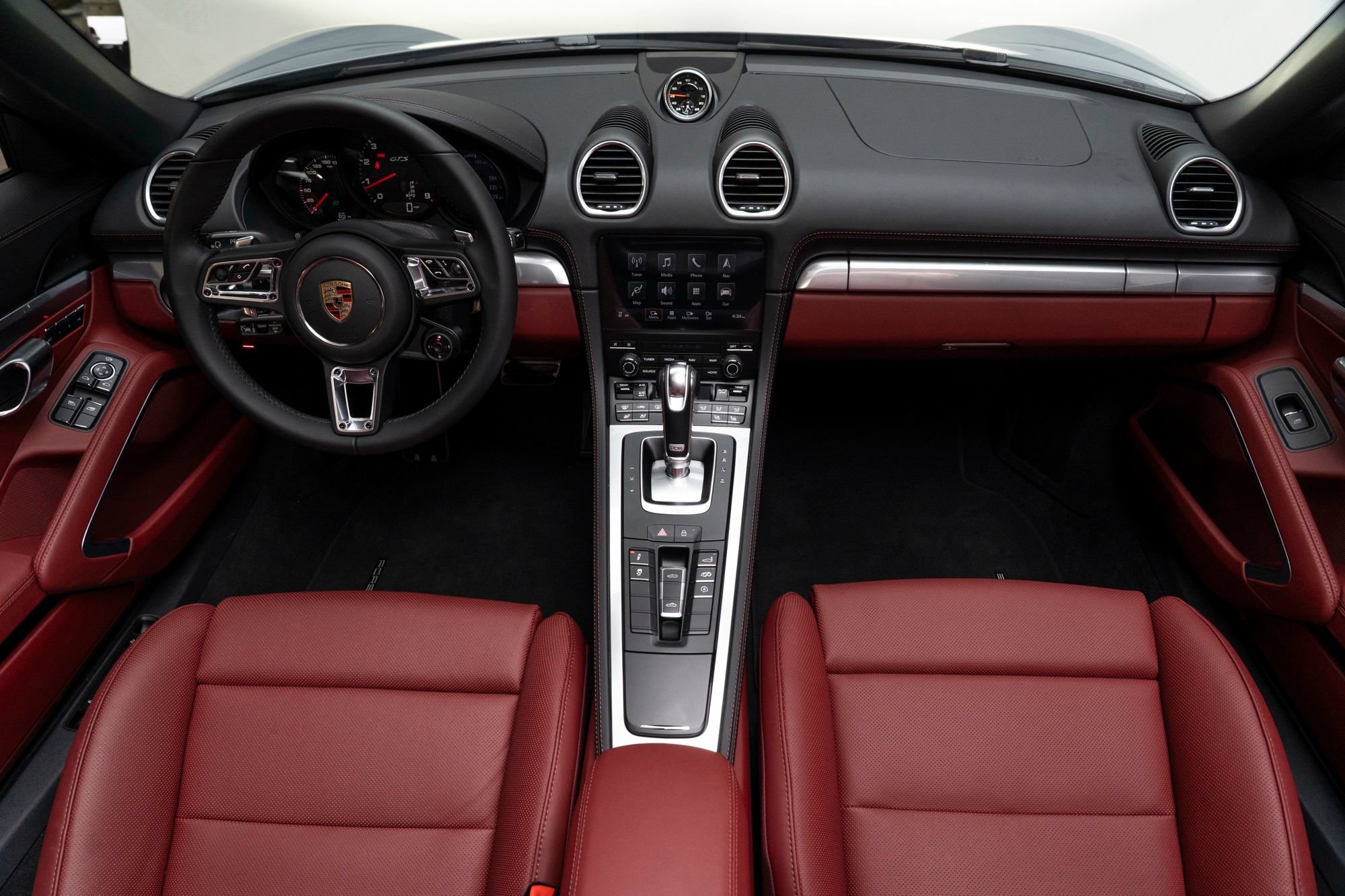 Used 2025 Porsche 718 Boxster GTS RWD image 3