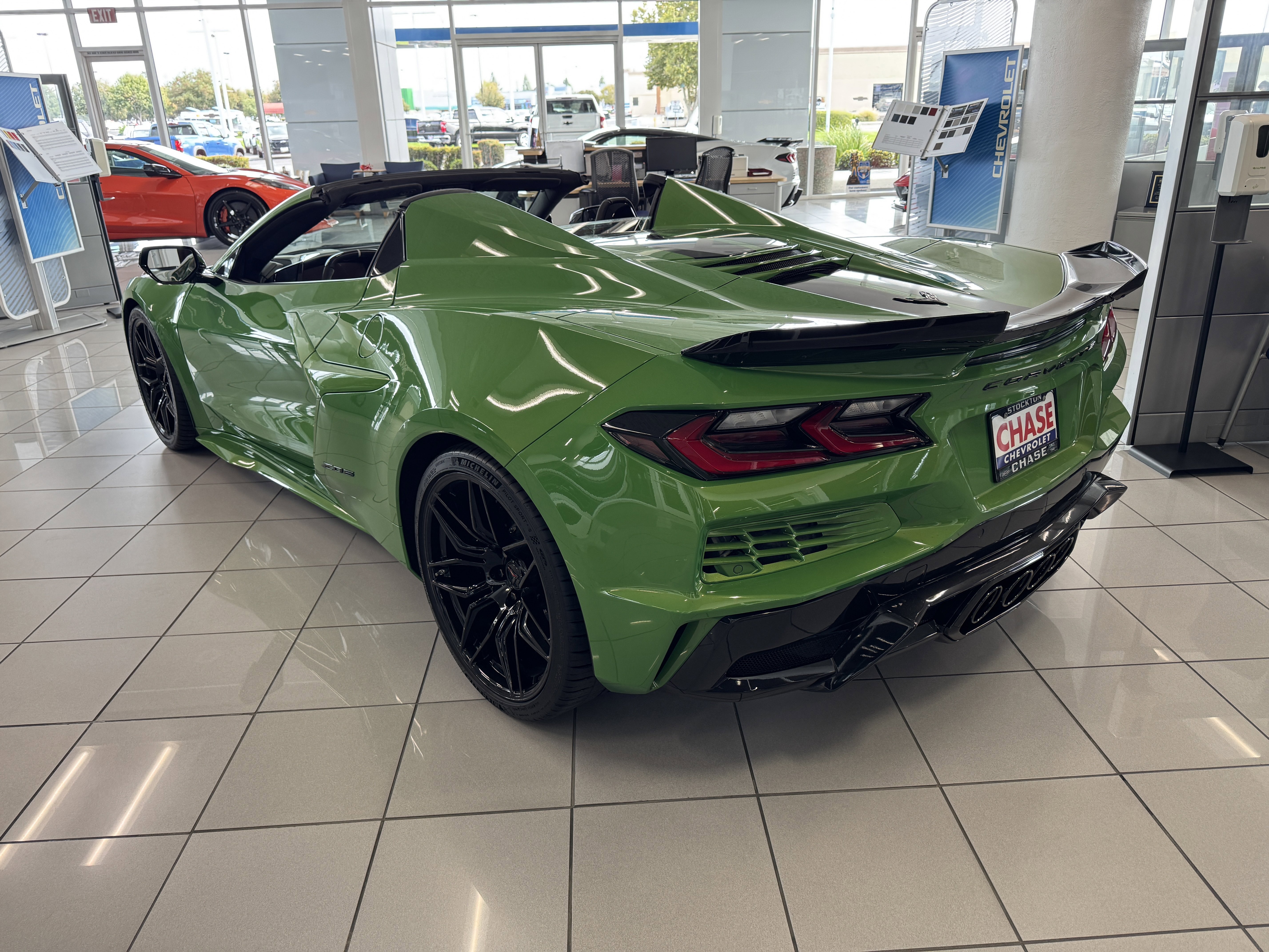 New 2026 Chevrolet Corvette Z06 w/ Stealth Interior Trim Package RWD image 7