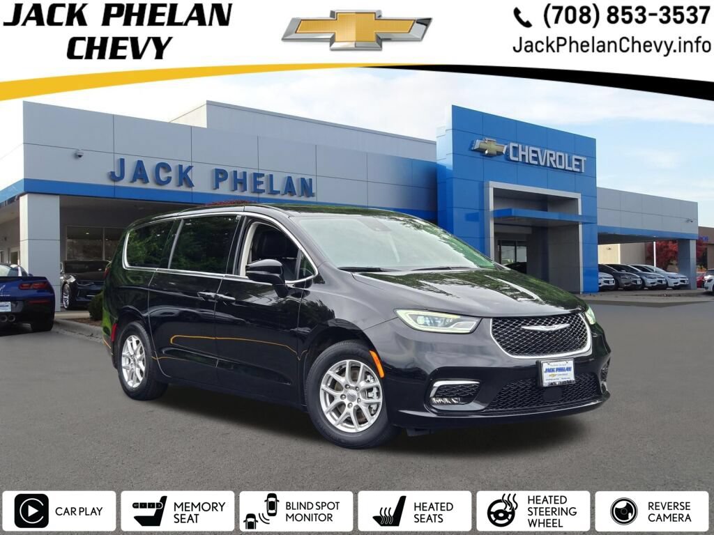 Used 2024 Chrysler Pacifica Touring-L