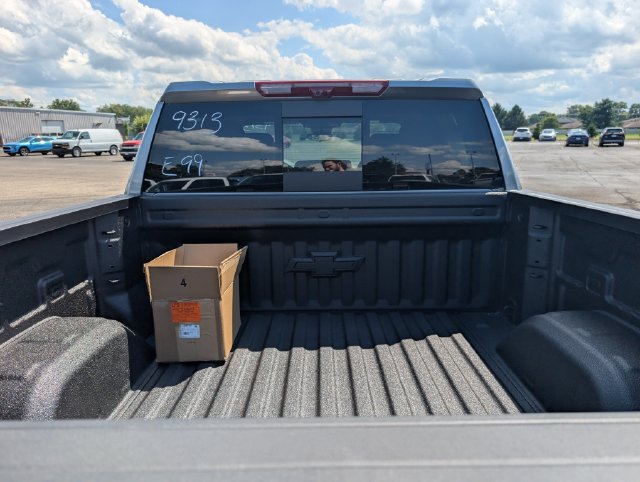 New 2026 Chevrolet Silverado 1500 High Country AWD/4WD image 10
