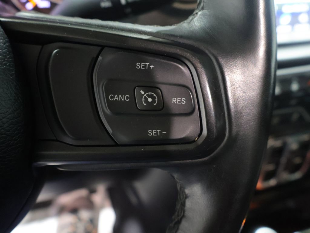 Used 2023 Jeep Gladiator Sport AWD/4WD image 35