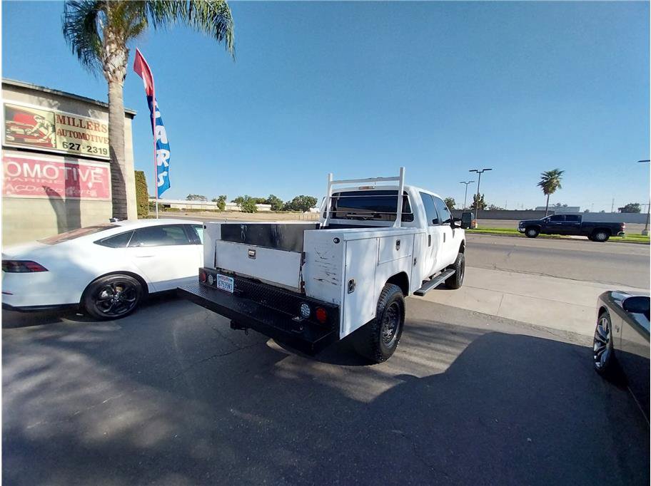 Used 2016 Ford F250 XLT AWD/4WD image 5