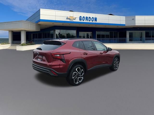 Used 2025 Chevrolet Trax RS w/ Driver Confidence Package image 6