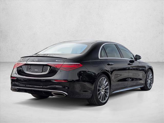 Used 2025 Mercedes-Benz S 580e 4MATIC Sedan image 5