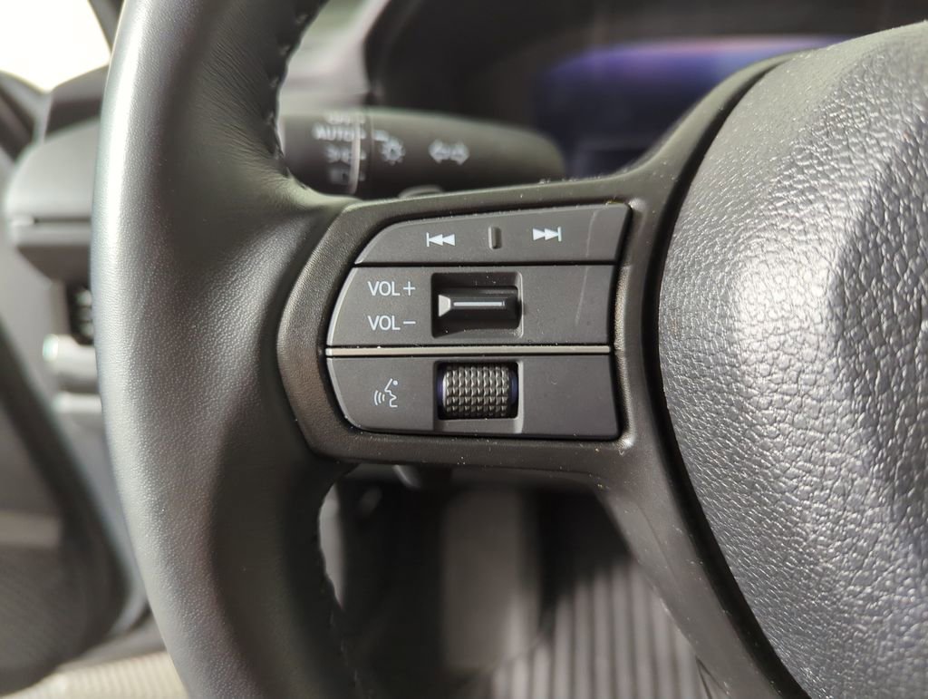 Used 2025 Honda Accord EX-L image 28