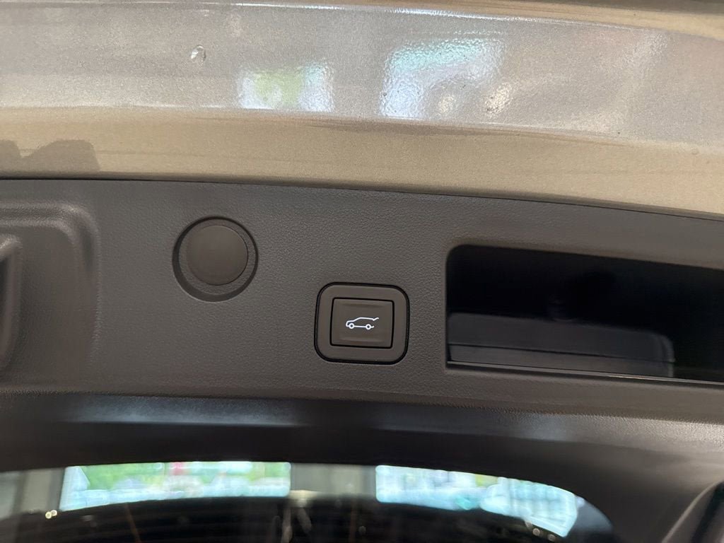 New 2026 GMC Terrain AT4 w/ Convenience Package III AWD/4WD image 17