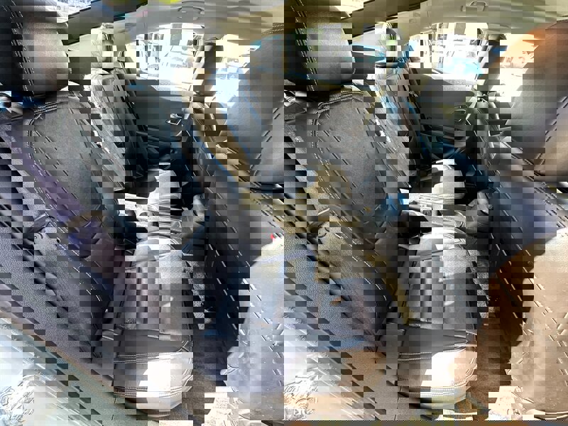 Used 2012 Chevrolet Volt Premium w/ Premium Trim Package FWD image 17