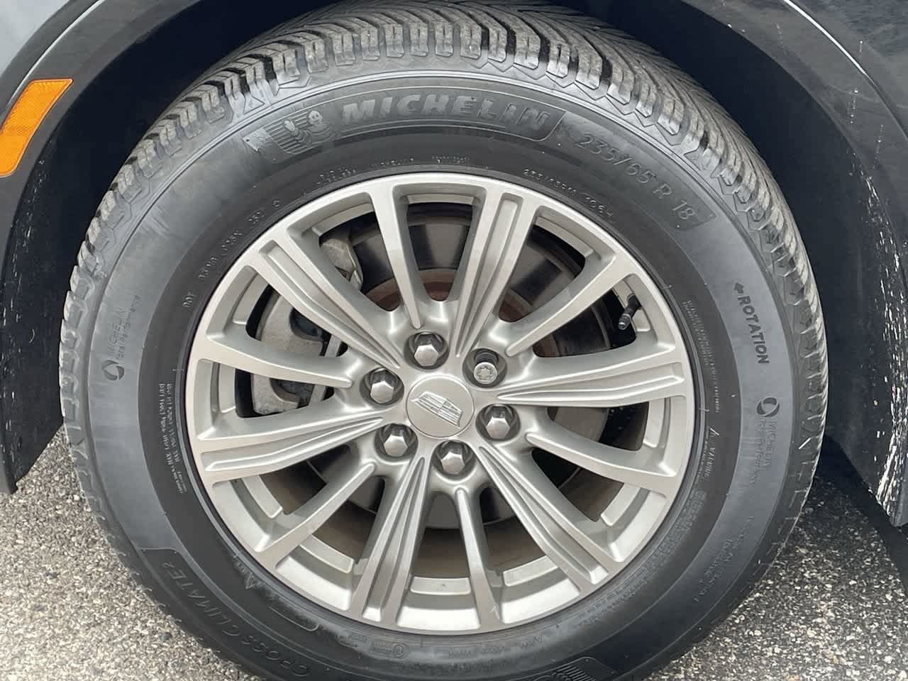 Used 2018 Cadillac XT5 Luxury w/ Driver Awareness Package AWD/4WD image 38