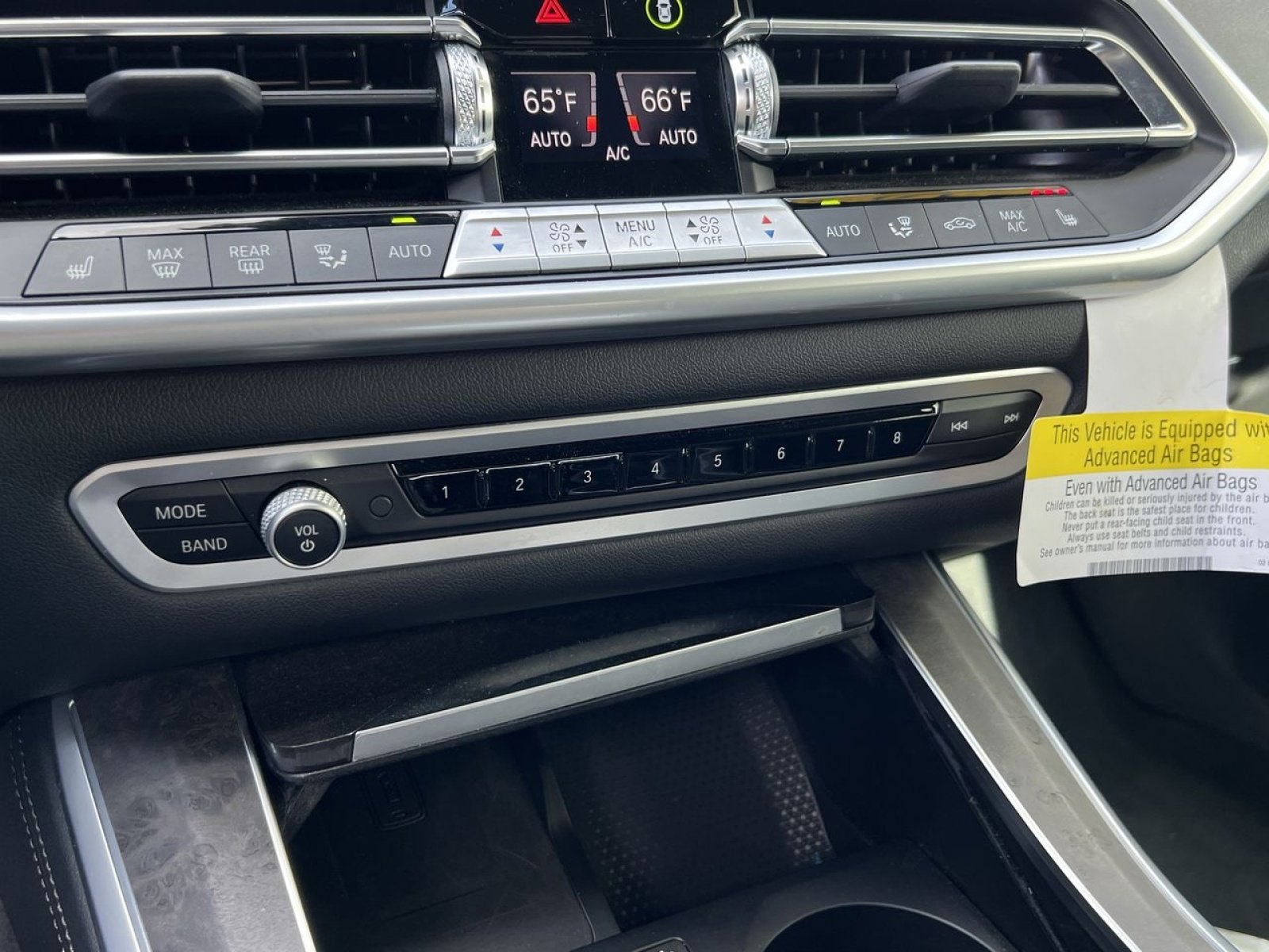 Used 2023 BMW X5 xDrive40i w/ Parking Assistance Package image 19