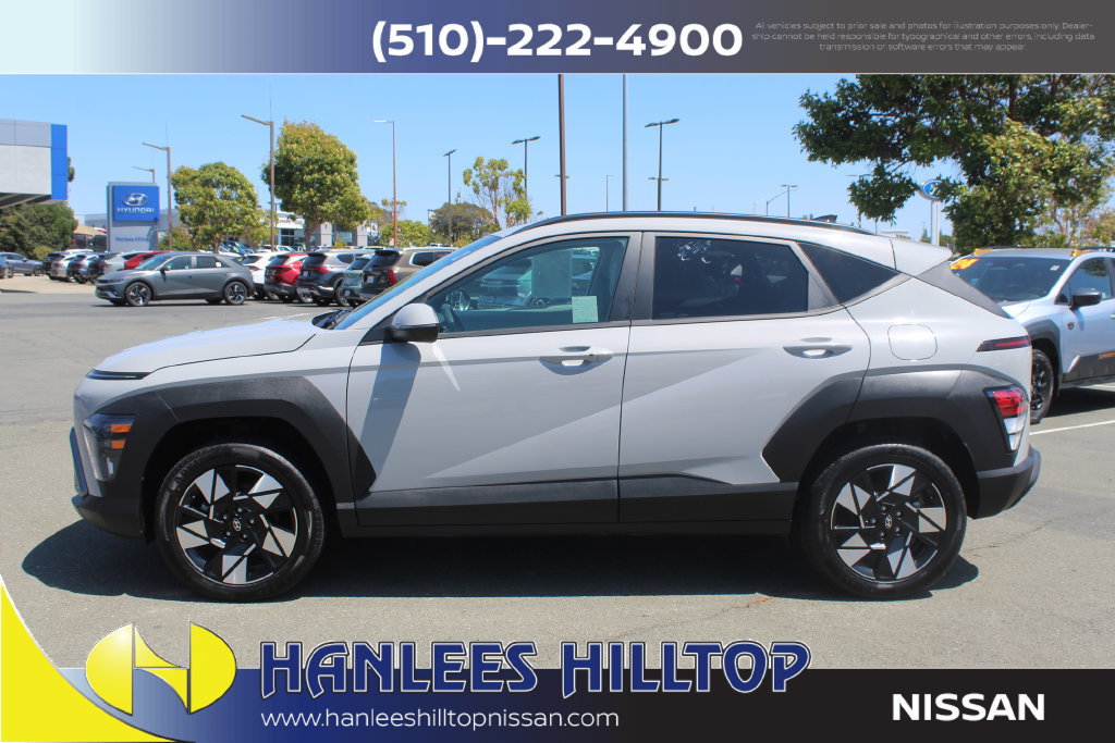 Used 2024 Hyundai Kona SEL AWD/4WD image 2