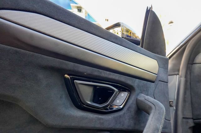 Used 2023 Lamborghini Urus Performante image 61