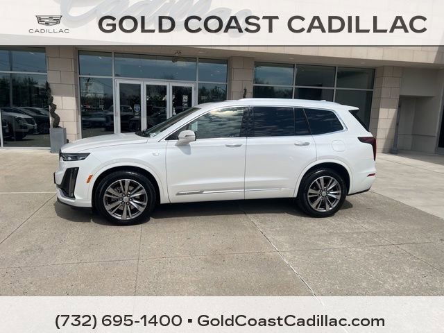 Used 2021 Cadillac XT6 Premium Luxury image 2