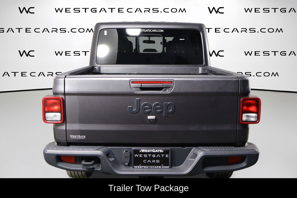 Used 2023 Jeep Gladiator Sport image 4