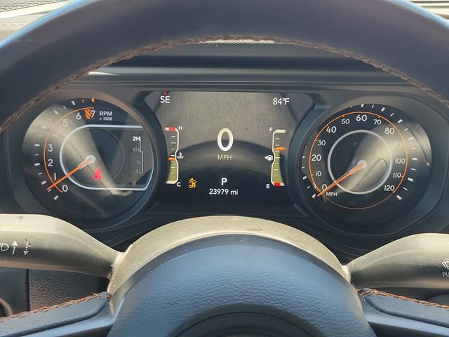 Used 2024 Jeep Gladiator Mojave w/ Technology Group AWD/4WD image 21