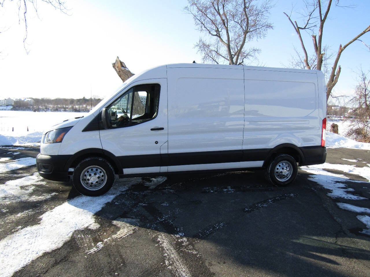 Used 2022 Ford Transit 250 250 AWD 3dr LWB Medium Roof Ca image 3