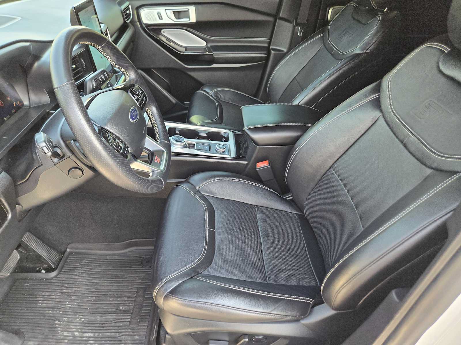 Used 2023 Ford Explorer ST w/ Equipment Group 401A AWD/4WD image 13