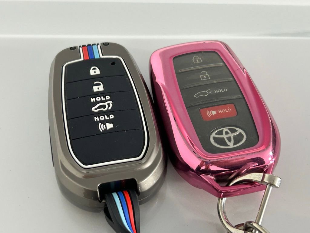 Used 2024 Toyota Sequoia Limited image 41