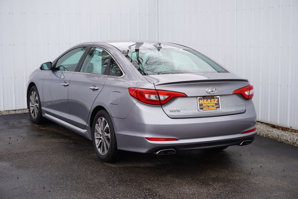 Used 2015 Hyundai Sonata Sport w/ Option Group 03 image 4