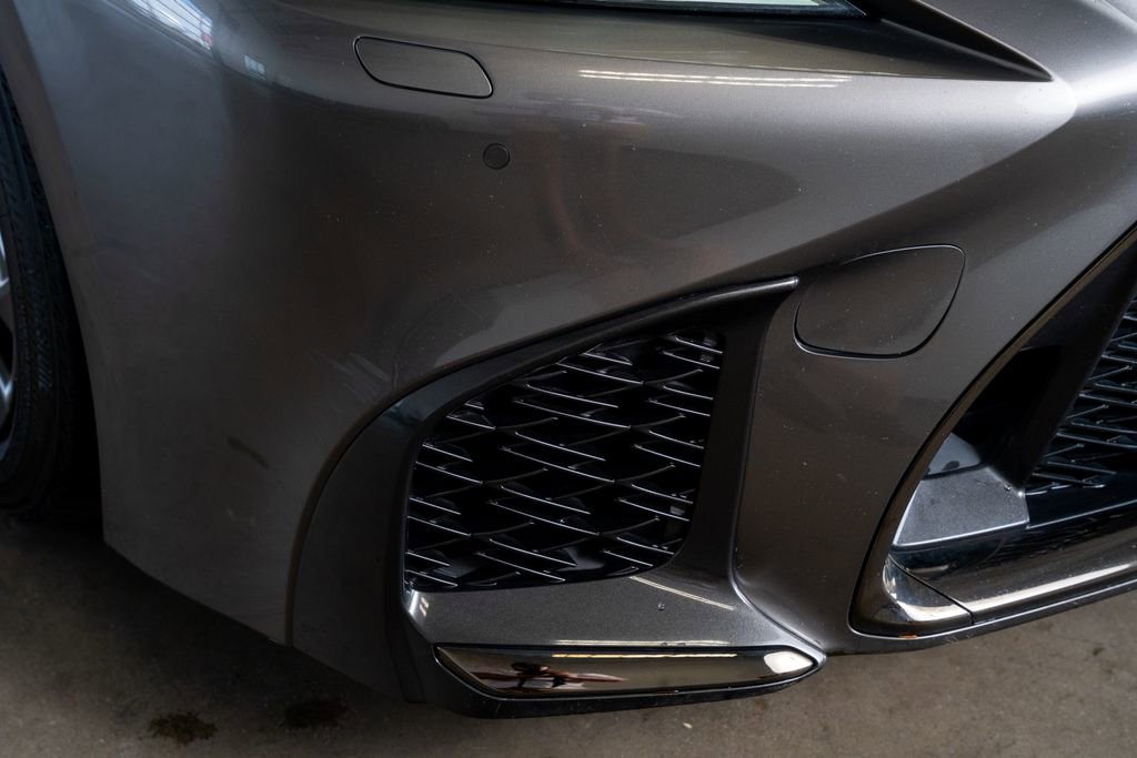 Used 2018 Lexus LS 500 F Sport w/ Accessory Package (Z2) image 19