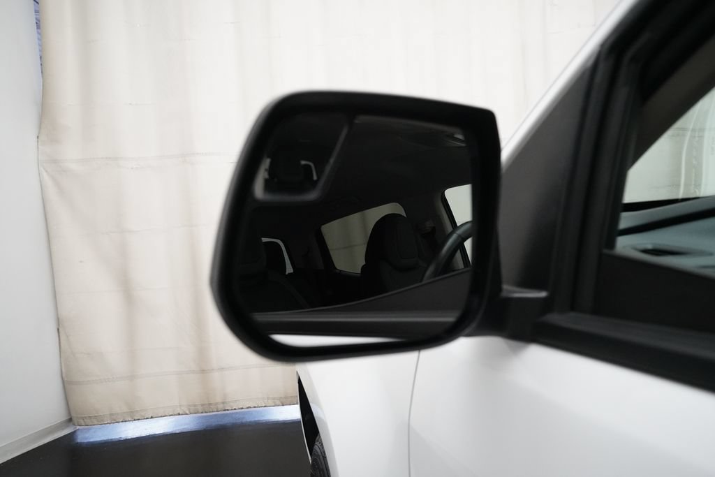 Used 2021 Chevrolet Colorado Z71 AWD/4WD image 24