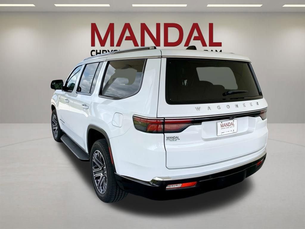 Used 2025 Jeep Wagoneer Series II w/ 8-Passenger Seating Package AWD/4WD image 8