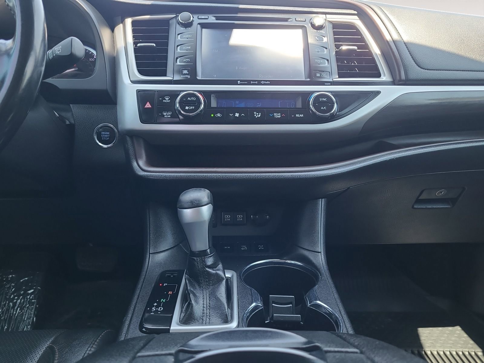Used 2019 Toyota Highlander Limited AWD/4WD image 11