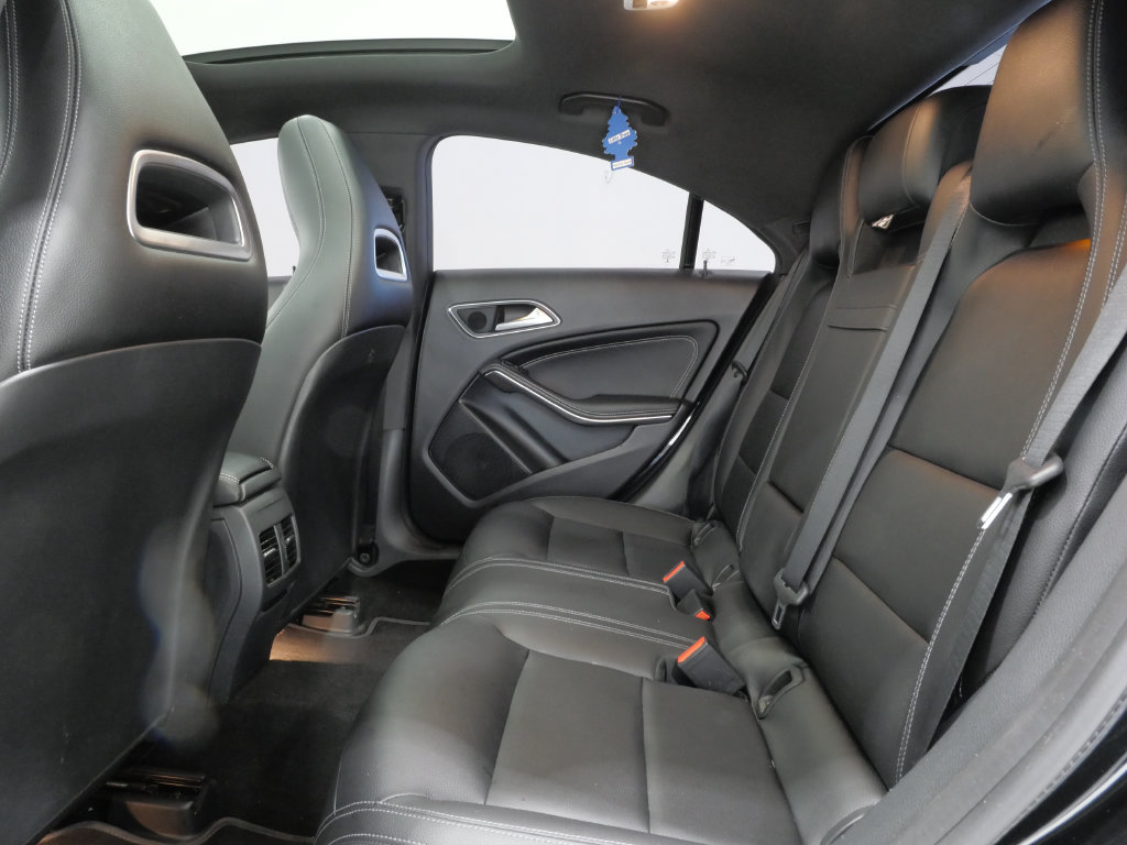 Used 2019 Mercedes-Benz CLA 250 4MATIC image 27