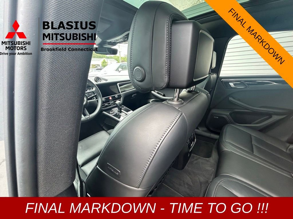 Used 2022 Porsche Macan image 46