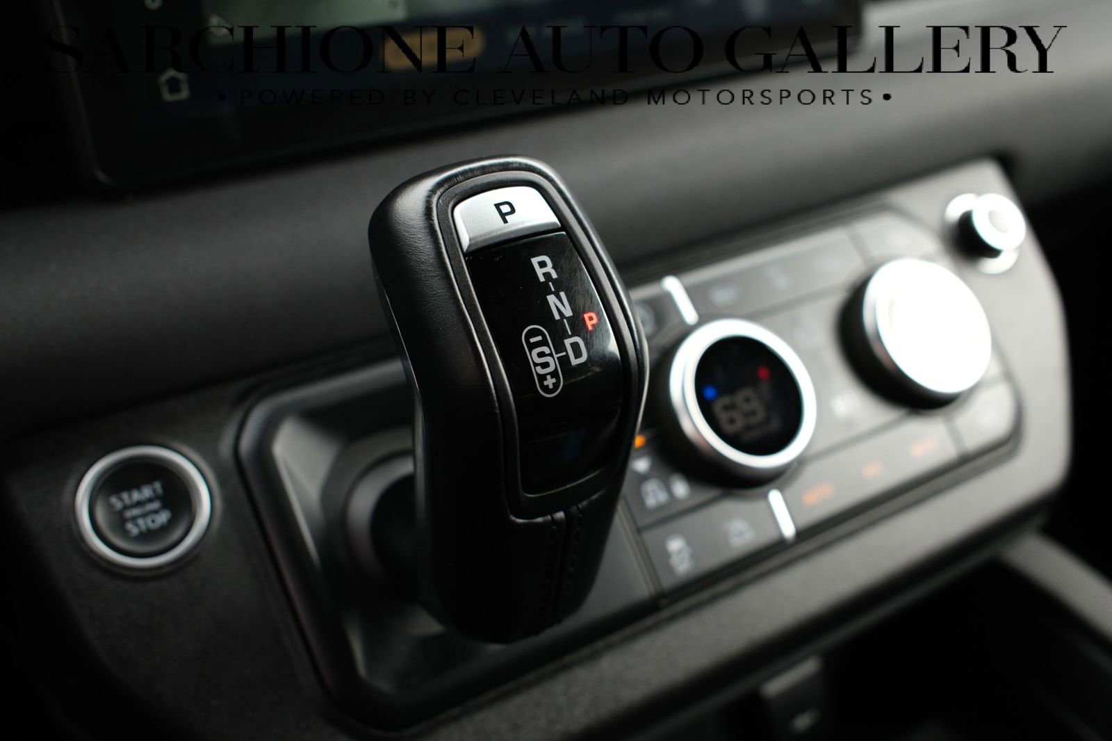 Used 2022 Land Rover Defender 90 X-Dynamic S image 26