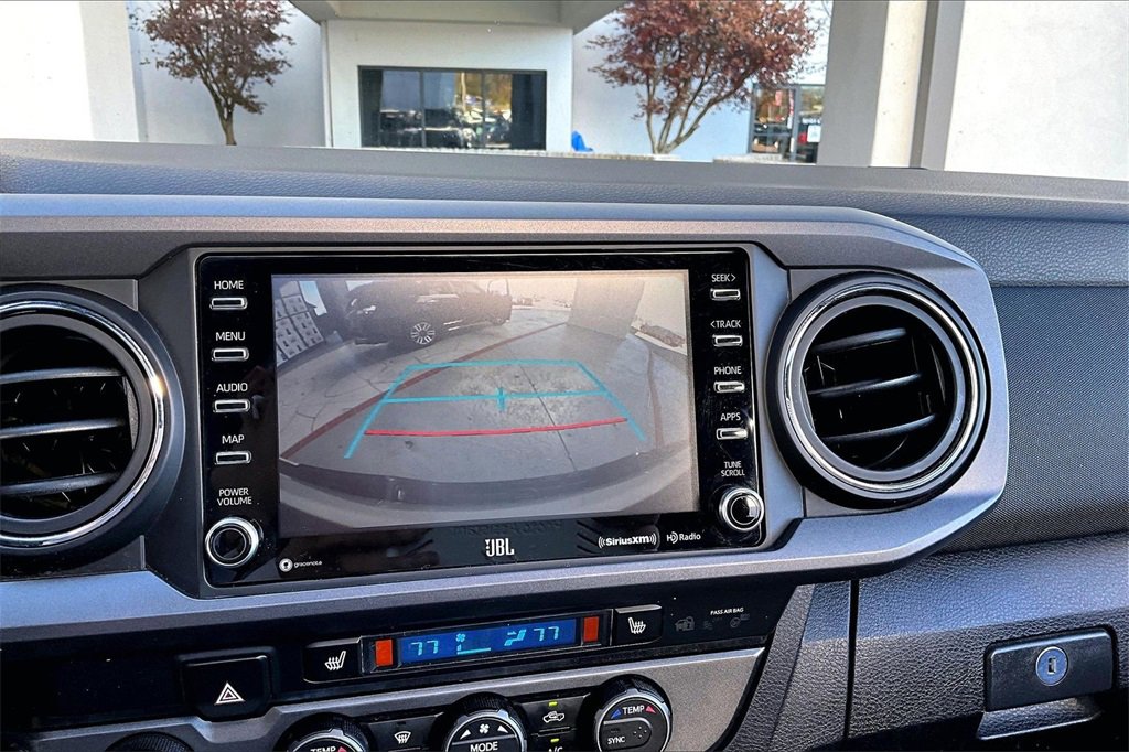 Used 2020 Toyota Tacoma TRD Off-Road image 10