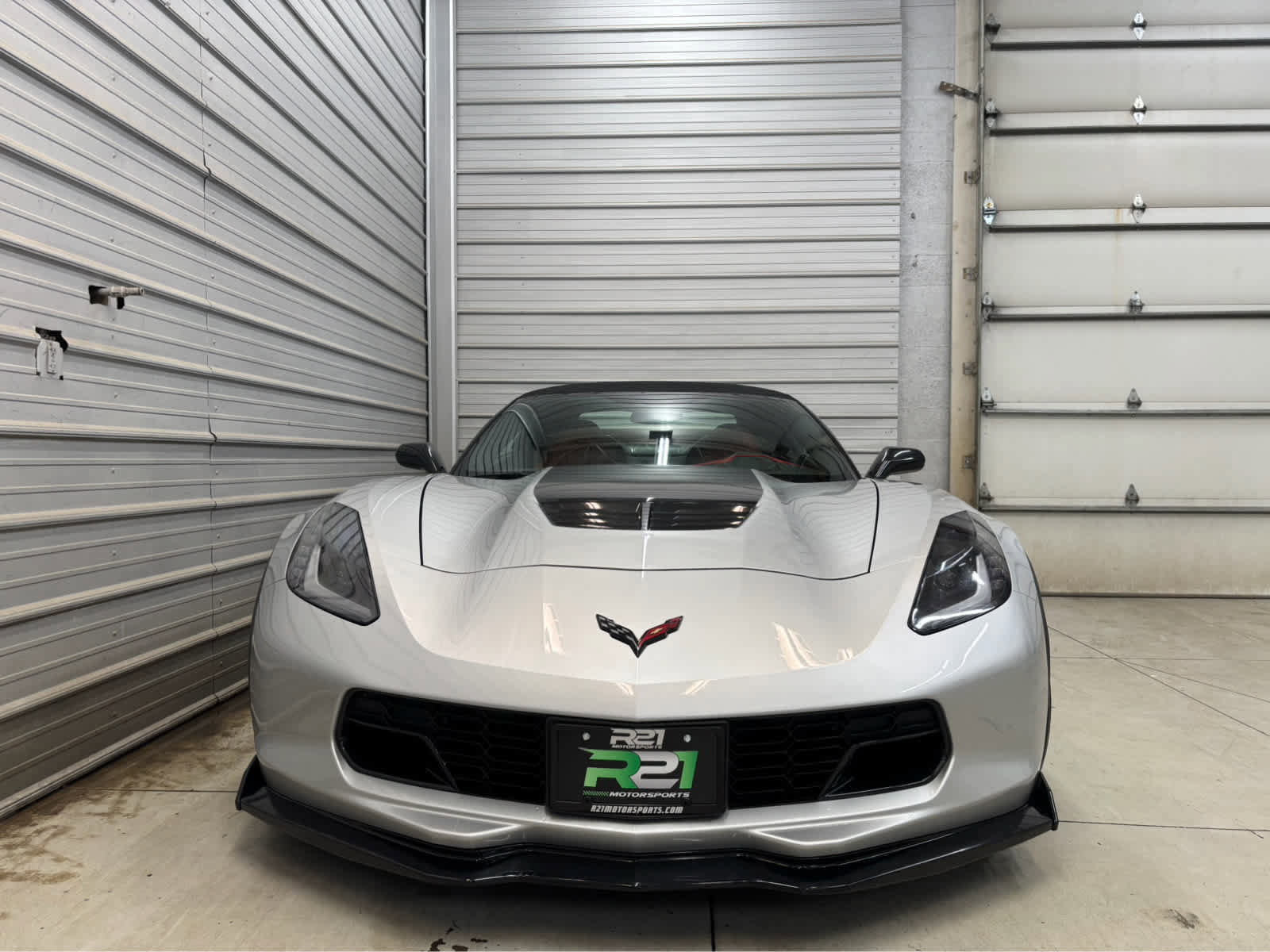 Used 2015 Chevrolet Corvette Z06 w/ 3LZ Preferred Equipment Group image 2