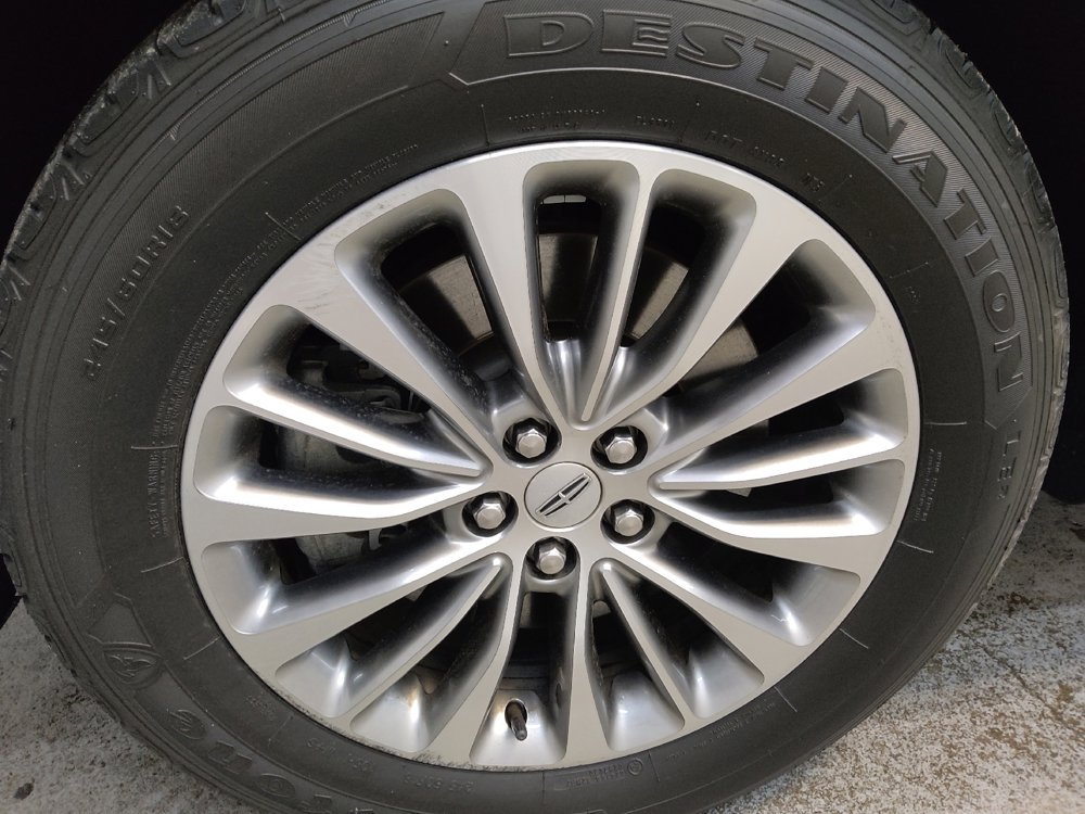 Used 2016 Lincoln MKX Select w/ Select Plus Package FWD image 31