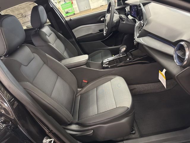 New 2026 Chevrolet Trax LT w/ Driver Confidence Package FWD image 27