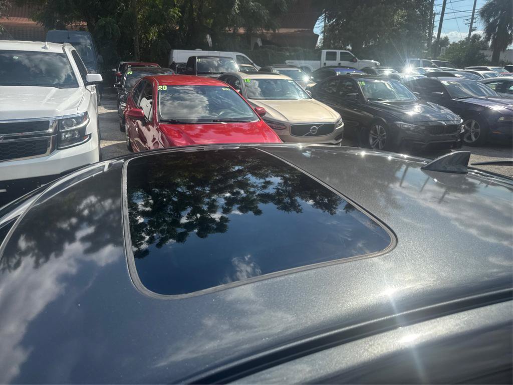 Used 2019 Honda Civic Si image 11