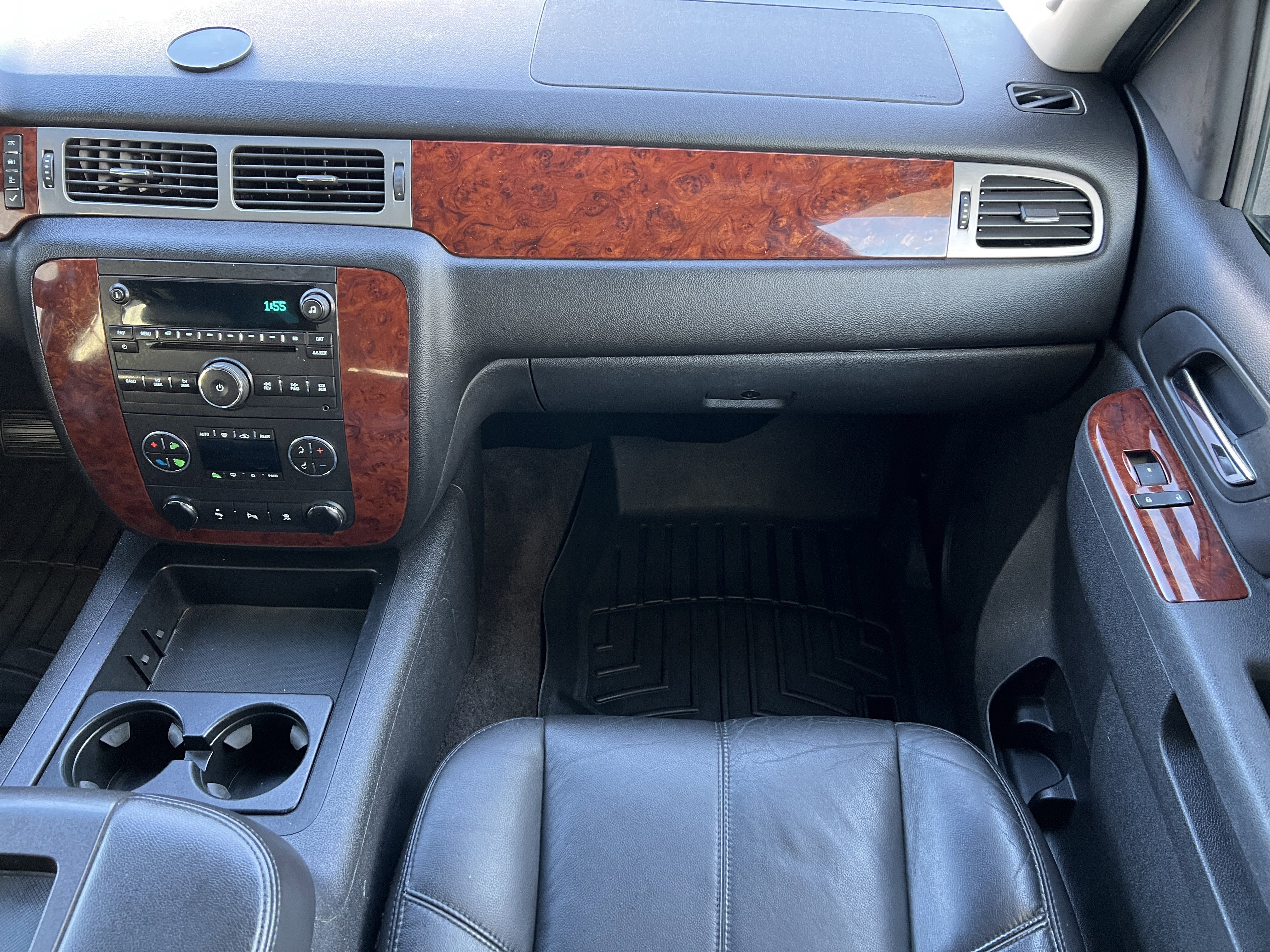 Used 2010 Chevrolet Tahoe LT image 36