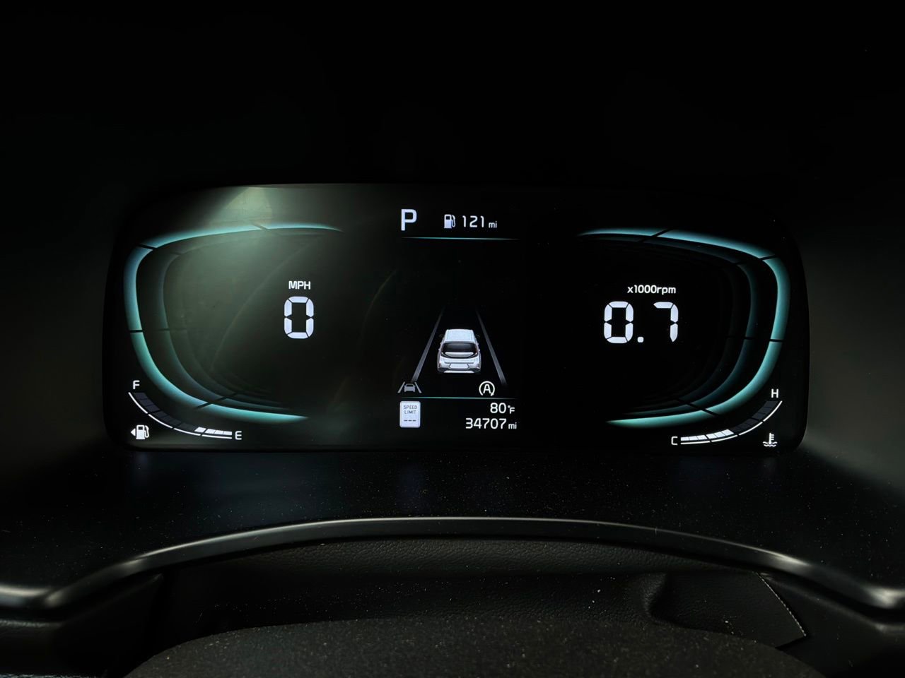 Used 2025 Kia Soul LX w/ LX Technology Package FWD image 34