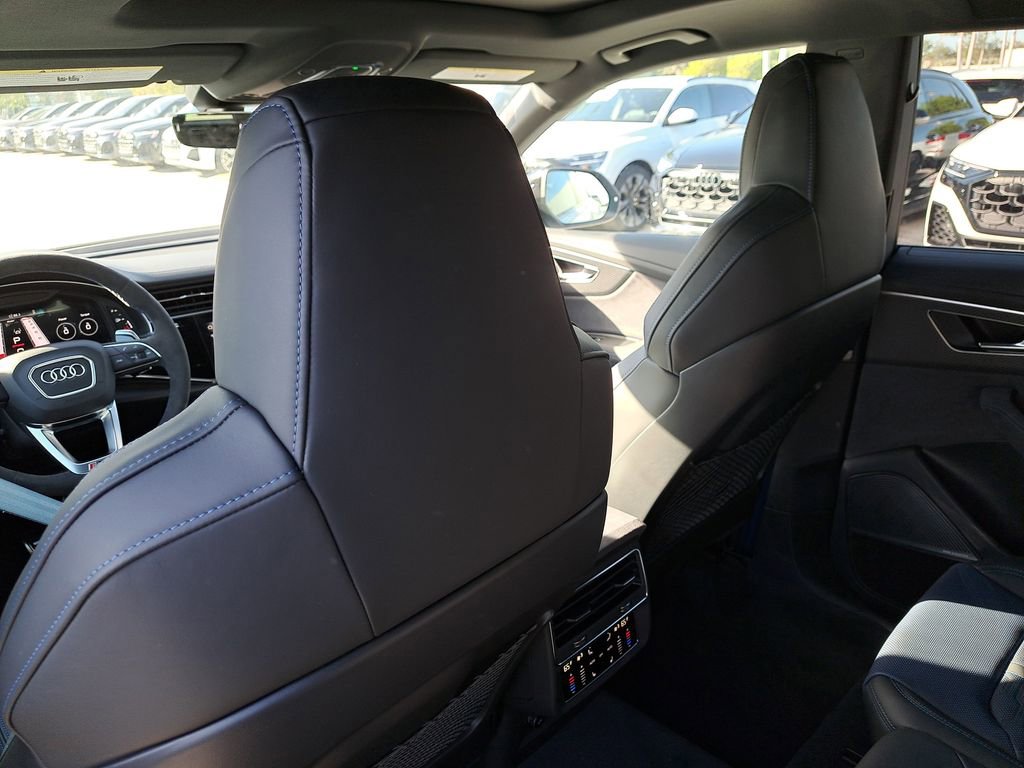 New 2026 Audi RS Q8 performance image 25