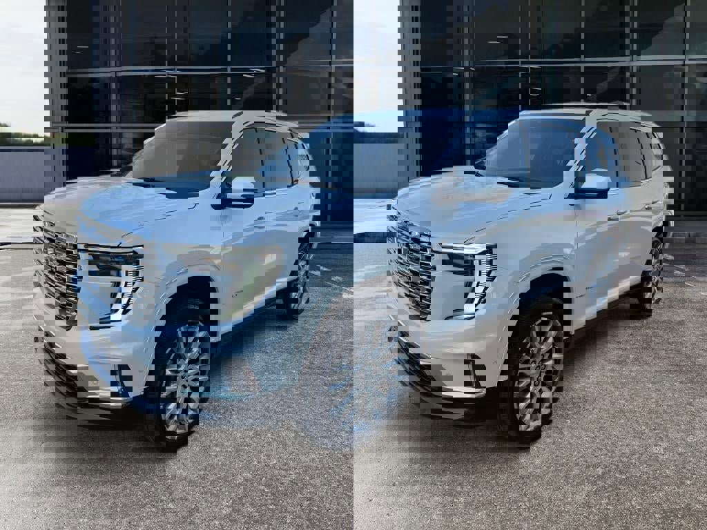 Used 2025 GMC Acadia Denali w/ Super Cruise Package image 3