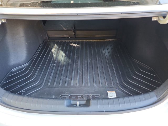 Used 2024 Kia Forte LXS image 7