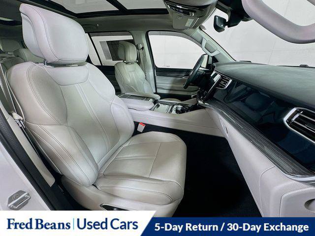 Certified 2022 Jeep Wagoneer Series II w/ Premium Group I AWD/4WD image 38