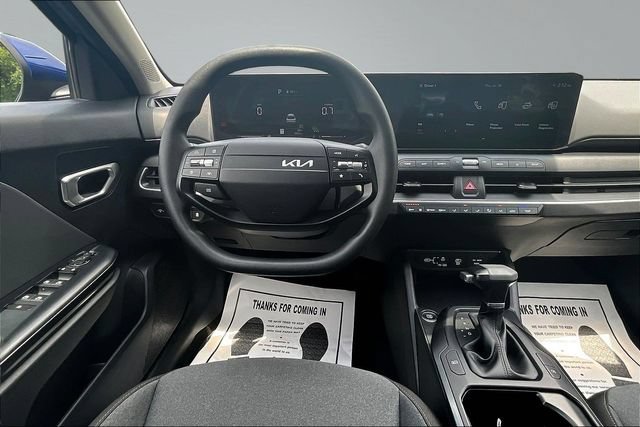 Used 2025 Kia K4 FWD image 8