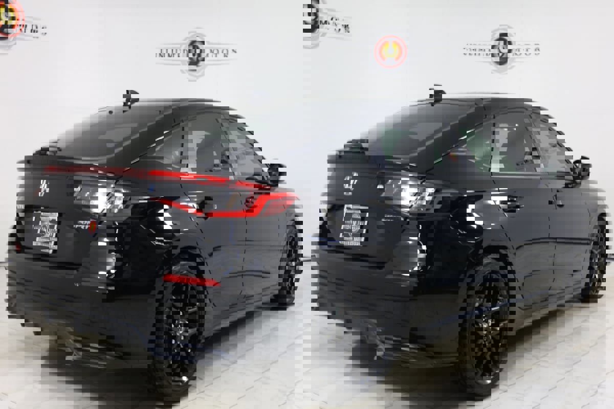 Used 2023 Honda Civic Sport image 3