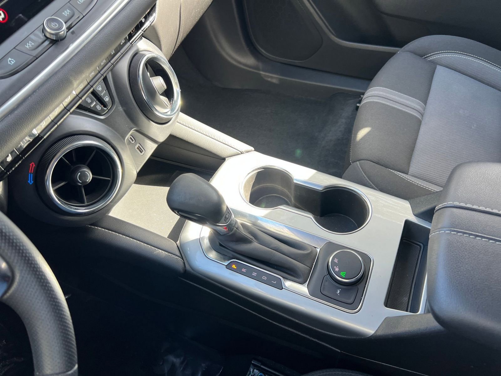 Used 2025 Chevrolet Blazer LT image 37