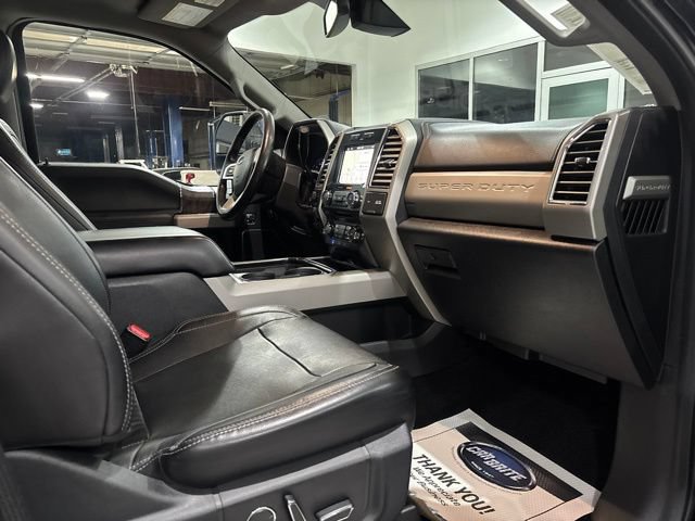 Used 2017 Ford F250 Lariat w/ Lariat Ultimate Package AWD/4WD image 37