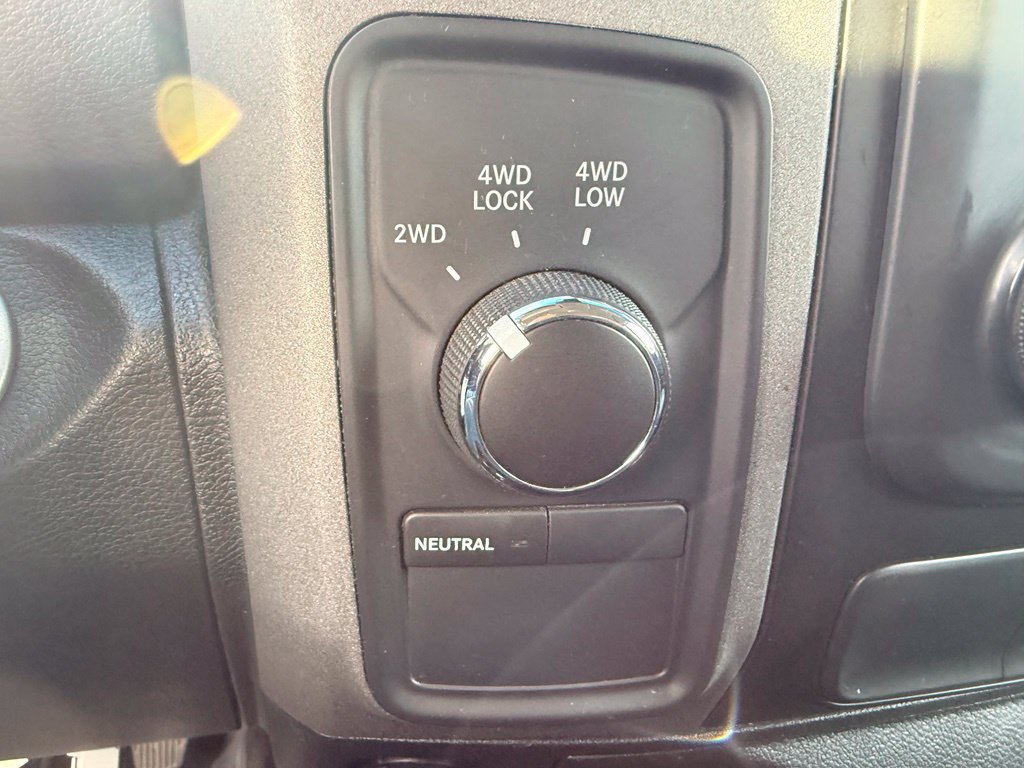 Used 2015 RAM 1500 ST w/ SXT Appearance Group AWD/4WD image 26