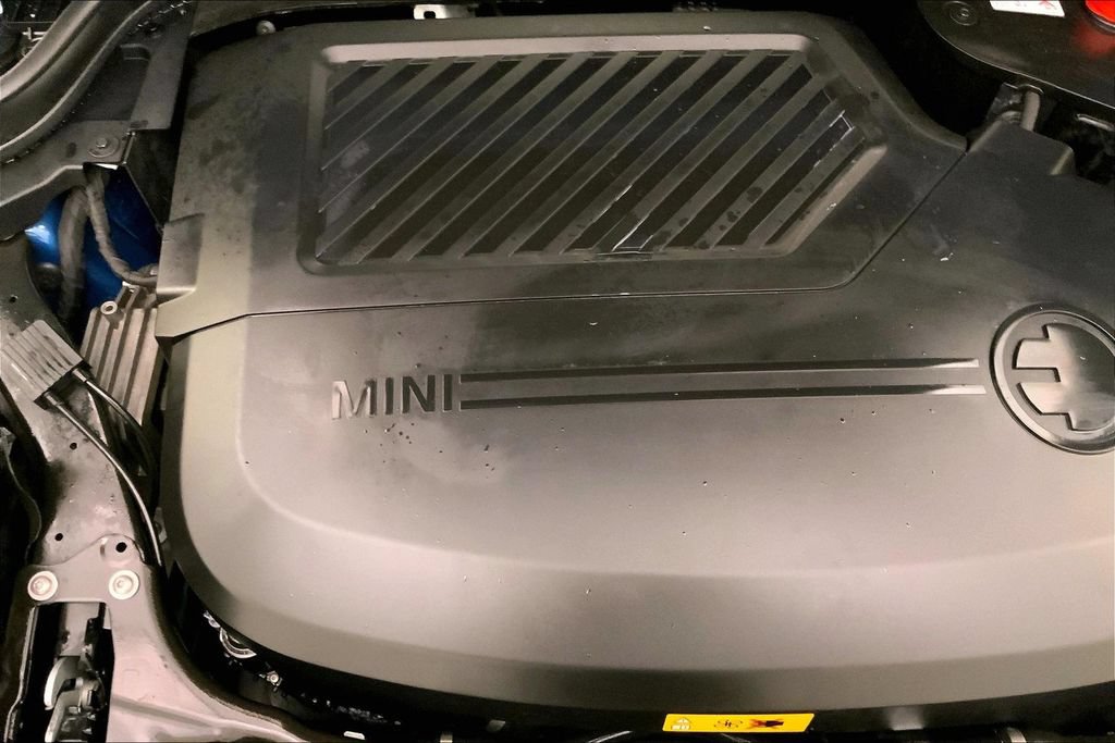Certified 2024 MINI Cooper SE FWD image 31